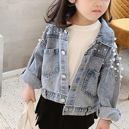 Jackets Spring And Autumn Girls Denim Jacket 2023 Korean Fall Loose Long Sleeve Sweet Pearl Lapel Top Button Cardigan