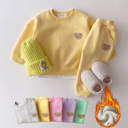 Clothing Sets Korean Kids Bear Embroidery Fleece Pullover Set 1-5yrs Sweatshirt TopsHarem Jogger Pants Suits 2pcs Girls Fleece Lined Clothes 230217