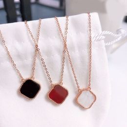 Necklaces Clover luxury womens gold plated love necklace designers multicolor Mother of pearl pendant necklaces four leaf chain teen girls j