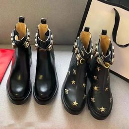 botas curtas 100% couro de vaca Cinto fivela de metal Sapatos femininos Clássicos Salto grosso Sapato de grife de couro Salto alto Fashion Diamond Lady boot Tamanho grande 35-41 us5-us11 Com caixa