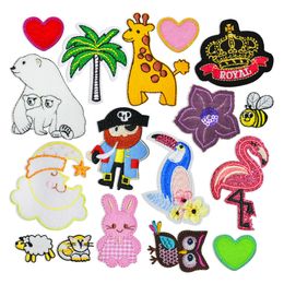 Notions Cartoon Patches Mixed Iron on Panada Owl Embroidered Appliques Sew on Patch DIY Clothing Craft Decoration Accessories