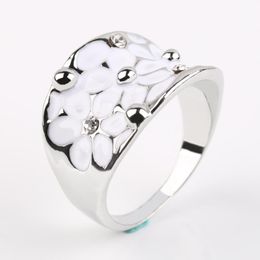 Cluster Rings 2023 Fashion Enamel White Plum Blossom For Women Party Accessories Silver Colour Wide Ring Charm Jewellery