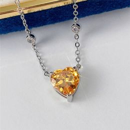 Pendant Necklaces Huitan Bright Yellow/Pink Heart CZ Necklace For Women Simple Elegant Wedding Engagement Party Accessories Trendy Jewelry