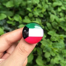 Partys Kuwait Flag Brooch Crystal Glass Brooch Metal European American Asian National Flag Brooch Badge National Flag Brooch Team Emblem Crystal