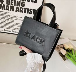 Wallets Shoulder Bags Ladies PU Leather Bag Women Small square Bags 2023 Luxury TOTE Handbags for Women Bag Purse,r230218