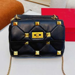 Evening Rivet Crossbody Bucket Bag 2 Straps Women Hand Purse Roman Stud Nappa Chain Shoulder Bags Top Quality Handbag Sheepskin G