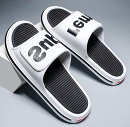 The latest men shoes anti-slip wear-resistant slippers a variety of styles to choose from support custom logo