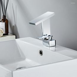 Bathroom Sink Faucets Style Basin And Cold Water Faucet Copper Body Waterfall Outlet Washbasin Single Hole
