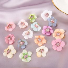 Decorative Flowers Wreaths 100Pcs 2cm Fake Daisy Flower Heads Mini Silk Artificial Flowers For Wreath Scrapbooking Home Wedding Valentines Day Decorations