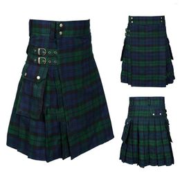 Men's Pants Scottish Style Men Cool Pocket Kilts Casual Skirts Black Solid Color Gothic Kilt Vintage Cargo Metal Belt Pleated Skirt Y2k