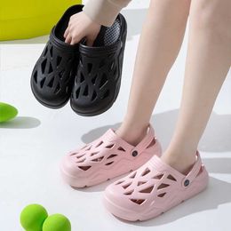 Slippers 2023 Summer Slippers Women'S Casual NonSlip Waterproof Slipper Classic Beach Hole Shoes Women Work Sandals Water Sneakers Z0220