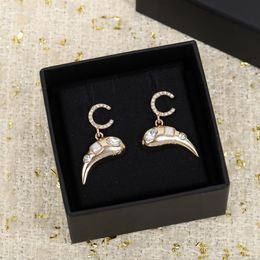 2023 Luxury quality Charm drop earring with diamond and special design and nature shell in 18k gold plated have box stamp PS3337