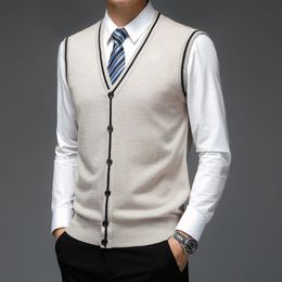 Men's Vests Spring Winter Fashion Brand Slim Fit Knit Cardigan Sweater Vest Men Vintage Woolen V Neck Sleeveless Casual Man Clothes C43Men's