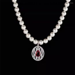 Pendant Necklaces High-end Elegance Vintage Pearl Chain Emerald