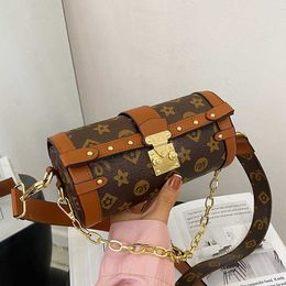 Cross Body Internet celebrity old flower stud cylinder bag women's 2023 new handheld pillow niche personality chain one-shoulder diagon Y2302
