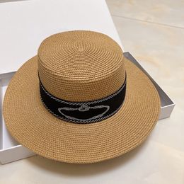 Chapéus de balde de palha de designer de luxo para mulheres, moda masculina, viseira de viagem, chapéus de verão, guarda-sol de malha, boné de beisebol Casquette 2302215BF