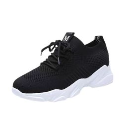 2023 men women running shoes sneakers black white blue yellow mens womens outdoor sports trainers 661116331