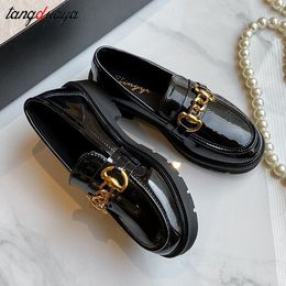 Dress Shoes Autumn Platform British Style Small Leather Women Metal Chain Thick Heel Sole Single Female Loafers 230220