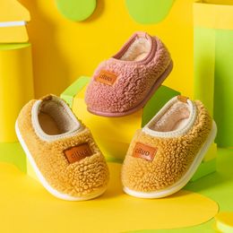 First Walkers Winter Kids Indoor Shoes Baby Toddler Soft Non-slip Lambs Wool Warm Shoes Casual First Walker Boys Girls Furry Cotton Slippers 230220