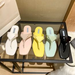 With Box designer slippers Brushed Leather Flat Thong Sandals women shoes Aqua white black Powder Pink yellow beach slipper fashion summer womens slides