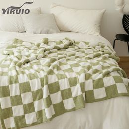 Blanket YIRUIO Checkerboard Plaid Super Soft Cozy Choiceness Microfiber Downy Throw Bed Elegant Quilt Bedspread 230221