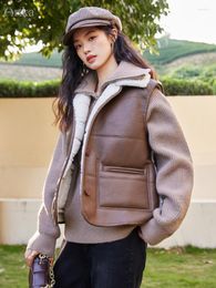 Women's Leather ARTKA 2023 Winter Women Fur Jacket Fashion Casual Thicken Lambswool Vest Vintage Loose Short PU Coat WP92023D