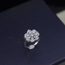 Band Rings Luxury Band Rings S925 Sterling Silver Brand Designer Flower Zircon Charm Pendant Wedding Engagement Ring for Women Brides Jewelry Party Gift Z5lc