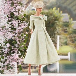 Casual Dresses Elegant Green Mother Of The Bride Dress Bateall Neck With Bow Three Quarter A Line Evening Party Gowns For Groom 230221