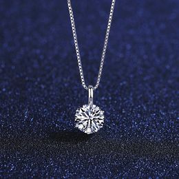 Stile minimalista europeo Mosan Diamond S Sier Ciondolo Moda Donna Super Sparkle Collana con catena di pietre preziose