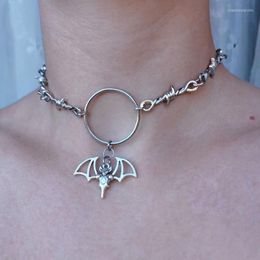 Pendant Necklaces Egirl Aesthetic Thorn Bat Necklace Korean Fashion Punk For Men Women Goth Jewellery Cool Accessories Choker