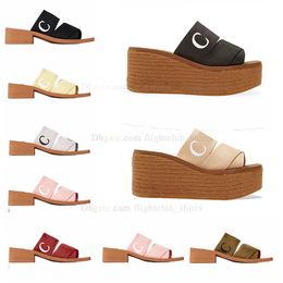 quality top 2023 Slippers Women Sliders Slides Sandals Flat Woody Mules Desert Sand Black White Outdoor Mens Slipper Slide Slider Sandal Scuffs size 35-42