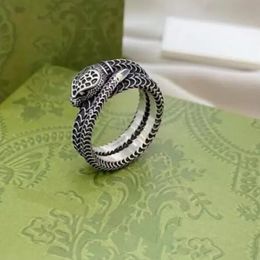 2023Band nail Rings Fashion Designer Jewellery Lovers Snake Mens and Womens black