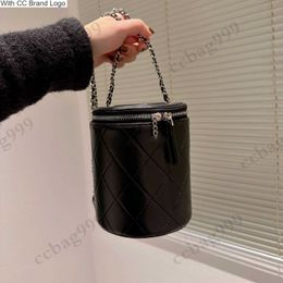 CC Cross Body Women Black Cosmetic Bucket Bags Calfskin Totes Purse Silver Metal Zipper Hardware Genuine Leather Matelasse Chain Crossbody Designer Luxury Handb