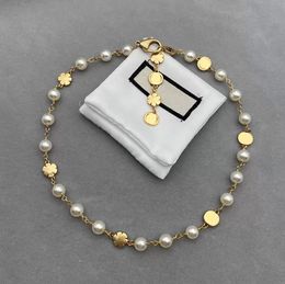 Collana di fiori di moda Collana di gioielli firmati da donna Collana a catena in oro per le donne Luxury G Letters Love Jewelrys con braccialetto di perle da sposa