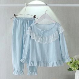 Pajamas Cotton Linen Breathable Baby Girl Pajamas Lace Princess Style Tops Pant Set Children Two-Piece Set Infant Long Sleeved Sleepwear 230222