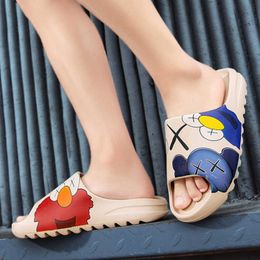 Slippers Slippers For Boy Girl Home Shoes 2021 Summer Women Home Flip Flops Soft Bottom Unisex Slides Beach Love Kids Shoes Family Style Z0215