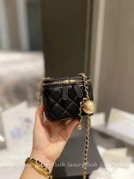 Women Crossbody Bags Shoulder Handbags Designer Luxury Mini Portable Cosmetic Lipstick Bag Sheepskin Black Ladies Fashion Small Purses Golden Ball Chain 11cm 10a1