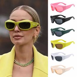 Sunglasses New Cyberpunk Y2K Sunglasses Oversized Thick Frame Sports Cycling Sun Glasses Men's Driving UV400 Eyewear Street Trendy Shades G221215