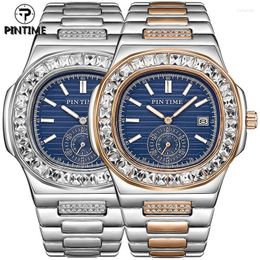 Wristwatches Quartz Watch Men Luxury Full Diamond Stone Case Side Hip Hop Rhinestone Watches Wristwatch Male Iced Out Gold Dial ClockWristwa