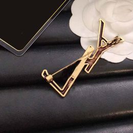 Pins Brooches Design Gold Broochs Luxurys Desinger Brooch Women Suit Pin Fashion Jewellery Clothing Decoration High Quality Accessoriesllhjllhj
