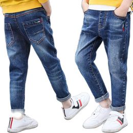 Jeans Children's denim trousers spring and autumn children's Korean alphabet trousers boys fashion all-match jeans 230223