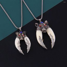 Pendant Necklaces Antique Double Boar Wolfs Tooth Tibetan Silver Wolf Necklace Gift Vintage Animal Sweater Chain
