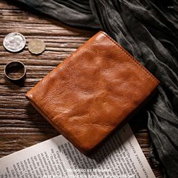 Wallets AETOO Retro Wash Men's Short Leather Purse Simple Plant Tanned Small Money Clip High-grade Head Layer Cowhide Student Wallet