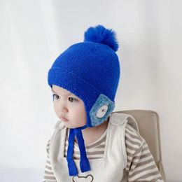 Berets Winter Cartoon Baby Children Knit Hat Warm Windproof Thickened Ear With Hair Ball Cute Lei Feng Wool