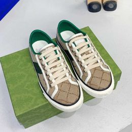 Tennis 1977 Sneaker Men Women Casual Shoes High Top Designer Shoes Green Red Web Stripe Canvas Runner Trainers Sneakers Women Rubber Sole Shoe 35-45 With Box NO411