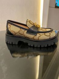 Scarpe casual di design Sneakers con doppia stampa in rilievo Donna Uomo Scarpe bianche con fondo spesso 35-45