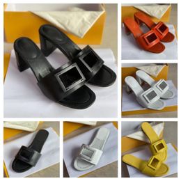 2023 Perfect Summer F-Baguette Sandals Shoes Women's Black Wide-band Slides Beach Casual Embellished Fashion Flip Flops Hollow Rubber Slippers Shoe