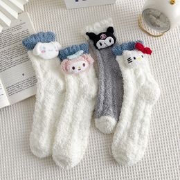 Kuromi Melody Winter Kids Sleep Socks Cinnamoroll Poccola Cartoon File Coral Fleece Calza giapponese Regalo per Girl Lt0028