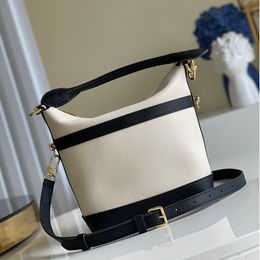 Counter Quality Designer Shoulder Bag Luxury Handbag Genuine Leather Crossbody Bag 25cm High Imitation Underarm Bag With Box ZL143
