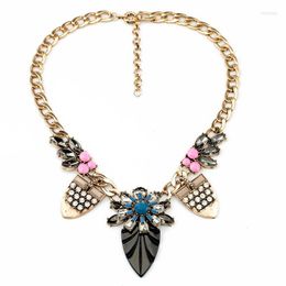 Choker Bulk Price 2014 Vintage Resin Glass Zinc Alloy Gold Color Rhinestone Opaque Flower Chokers Necklace